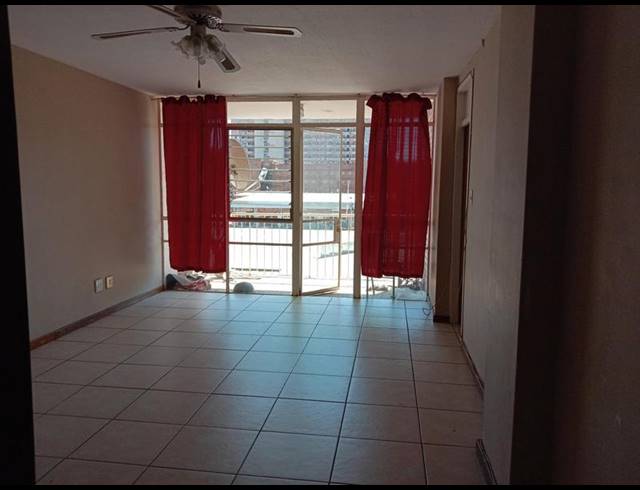 3 BEDROOM APARTMENT FOR SALE IN SUNNYSIDE